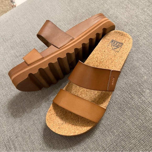 Reef Cushion Bounce Vista Hi Slide Sandals Platform Two Strap Brown Leather - Picture 10 of 12